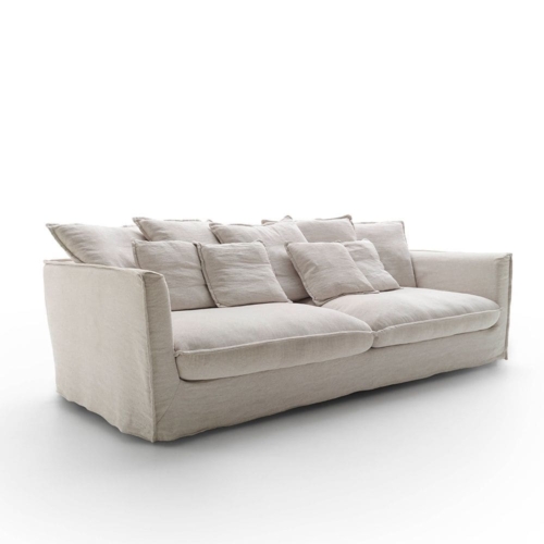 Sofá Loft en color beige con diseño contemporáneo y cojines mullidos